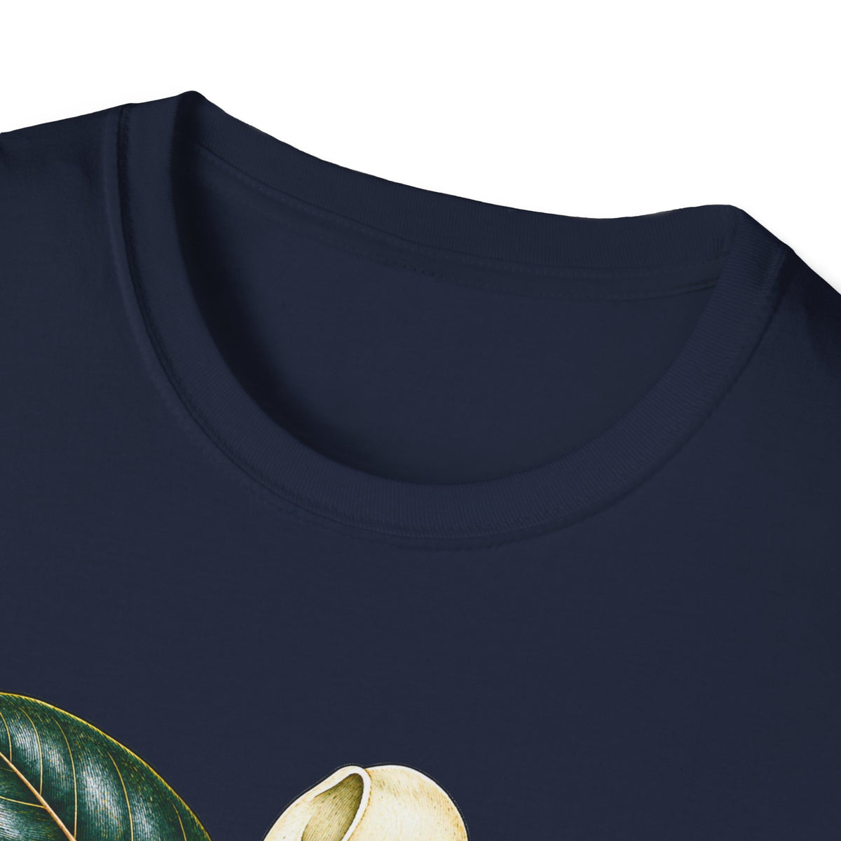 Southern Magnolia Botanical T-Shirt | Magnolia grandiflora